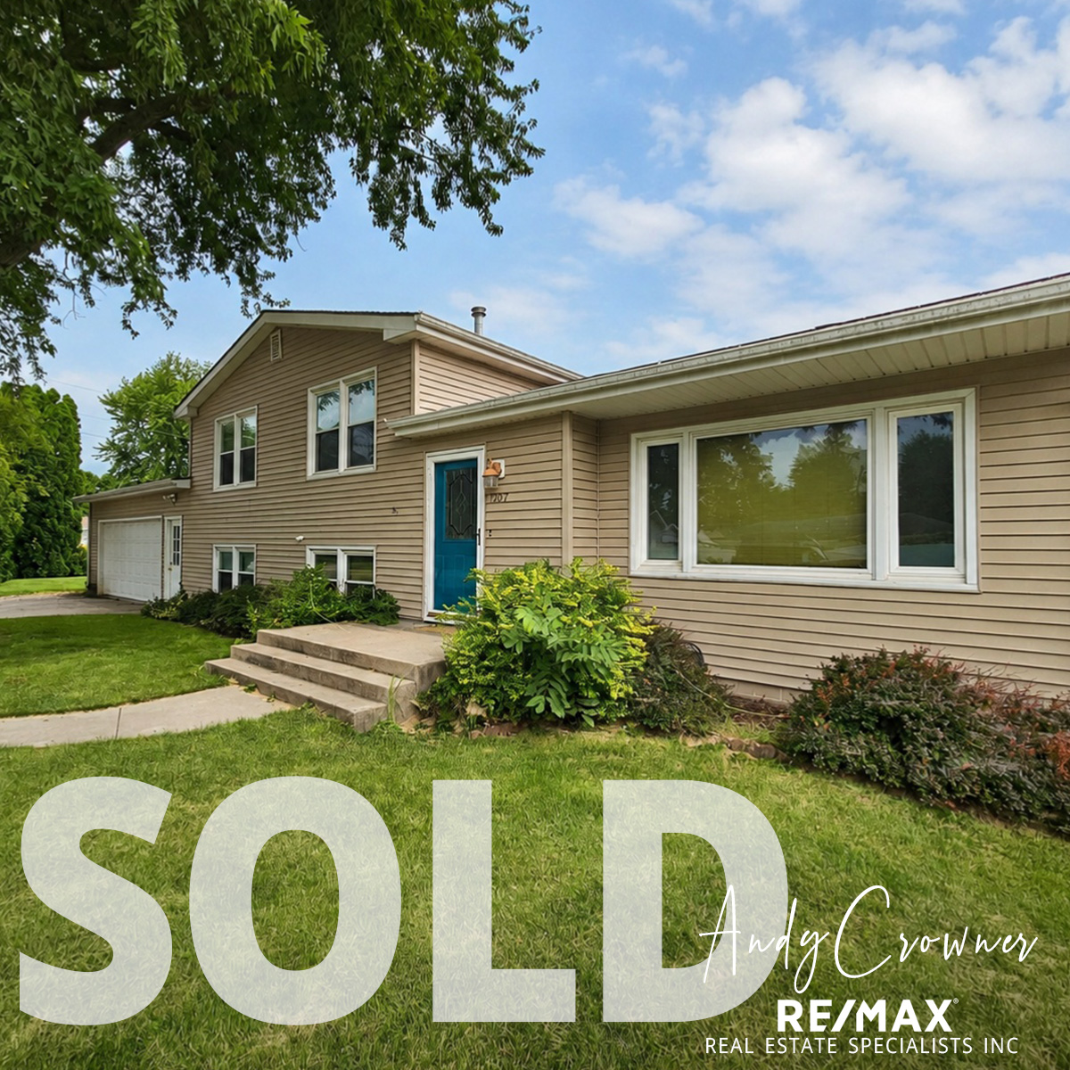 207 South St, Mediapolis, Iowa — 4 bed split level sold for $285,000